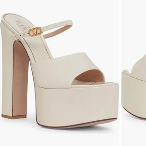 NEW Valentino Tan-Go Platform Slide (Ivory)